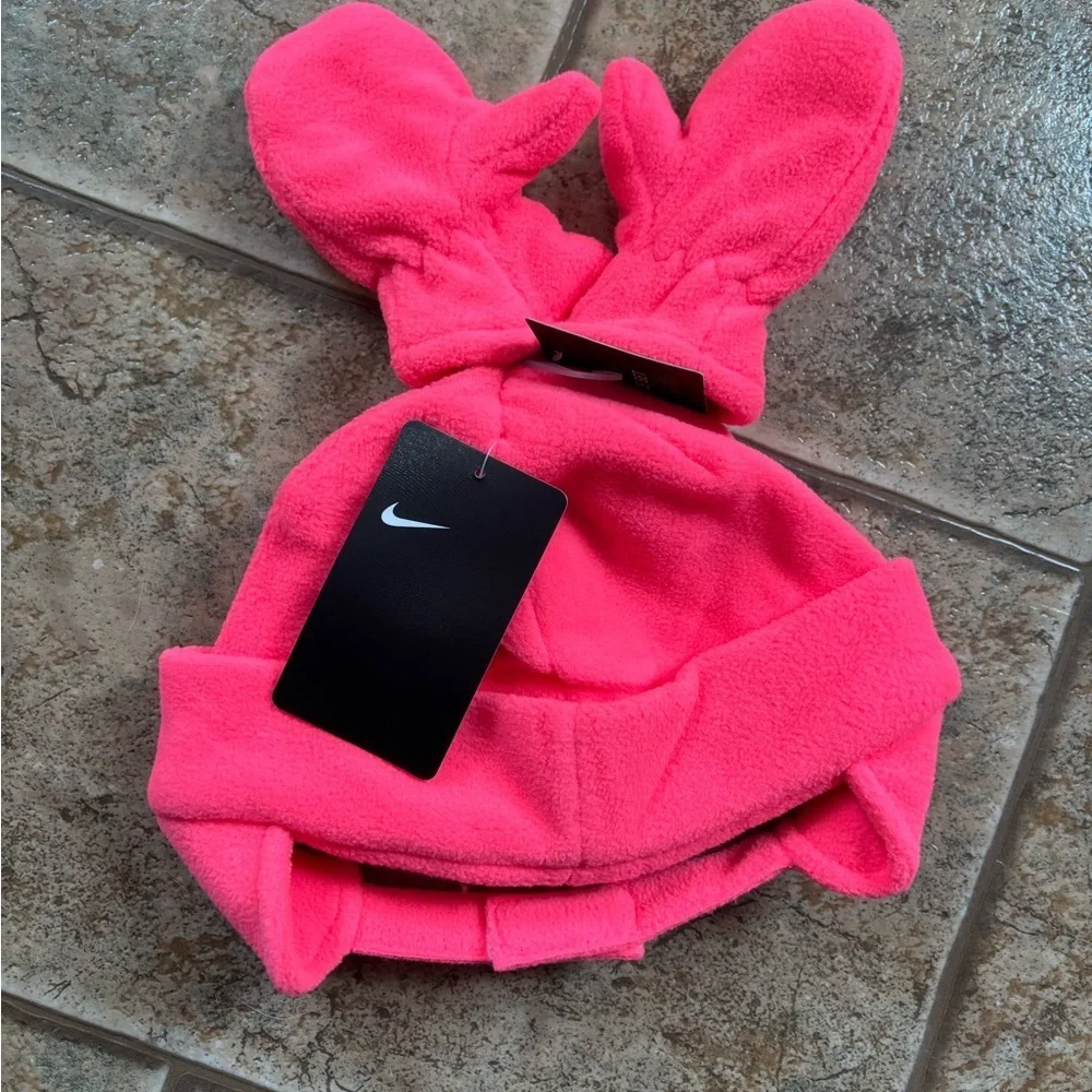 NWT Nike Toddlers Swoosh Fleece Cap & Mittens Set sz 2T-4T